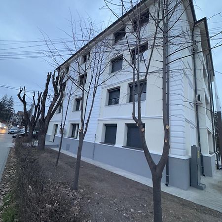 Apartament Ultracentral Modern 1 피테슈티 외부 사진