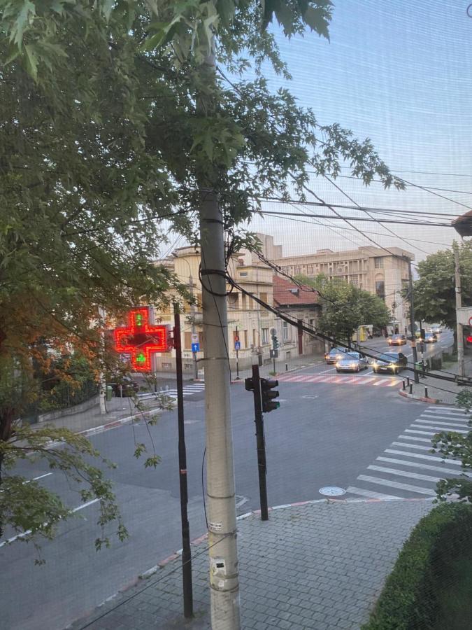 Apartament Ultracentral Modern 1 피테슈티 외부 사진