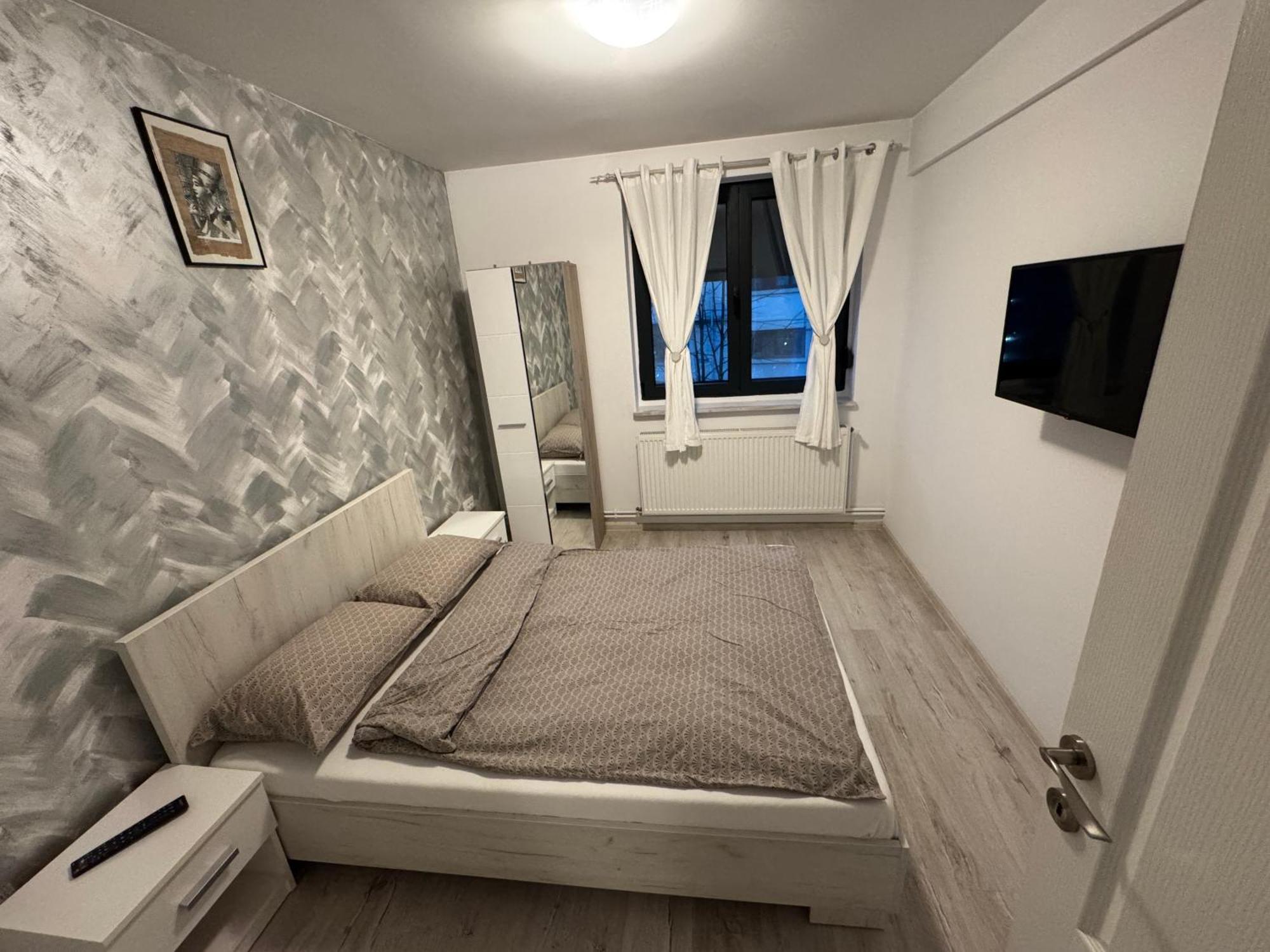 Apartament Ultracentral Modern 1 피테슈티 외부 사진