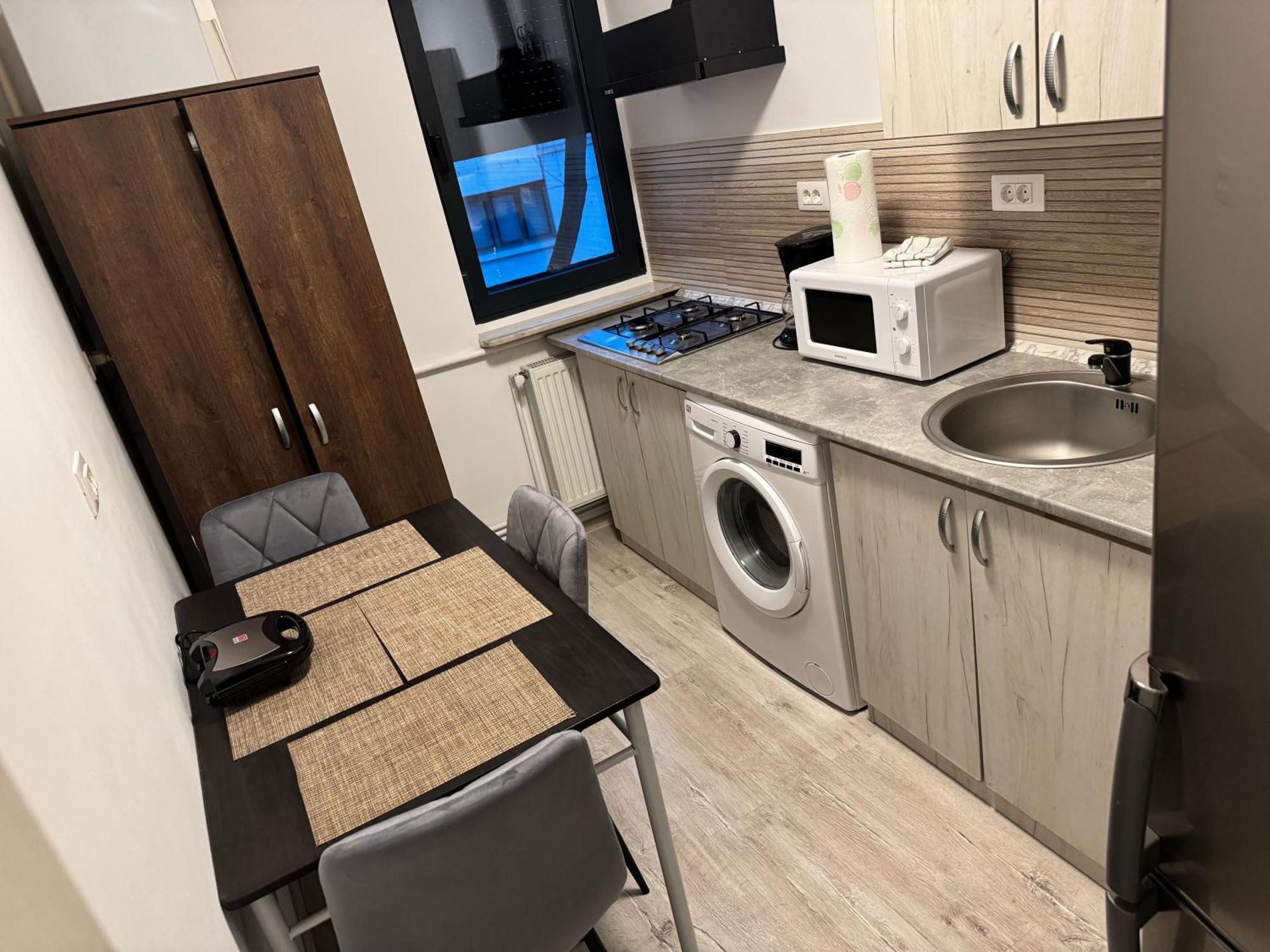 Apartament Ultracentral Modern 1 피테슈티 외부 사진