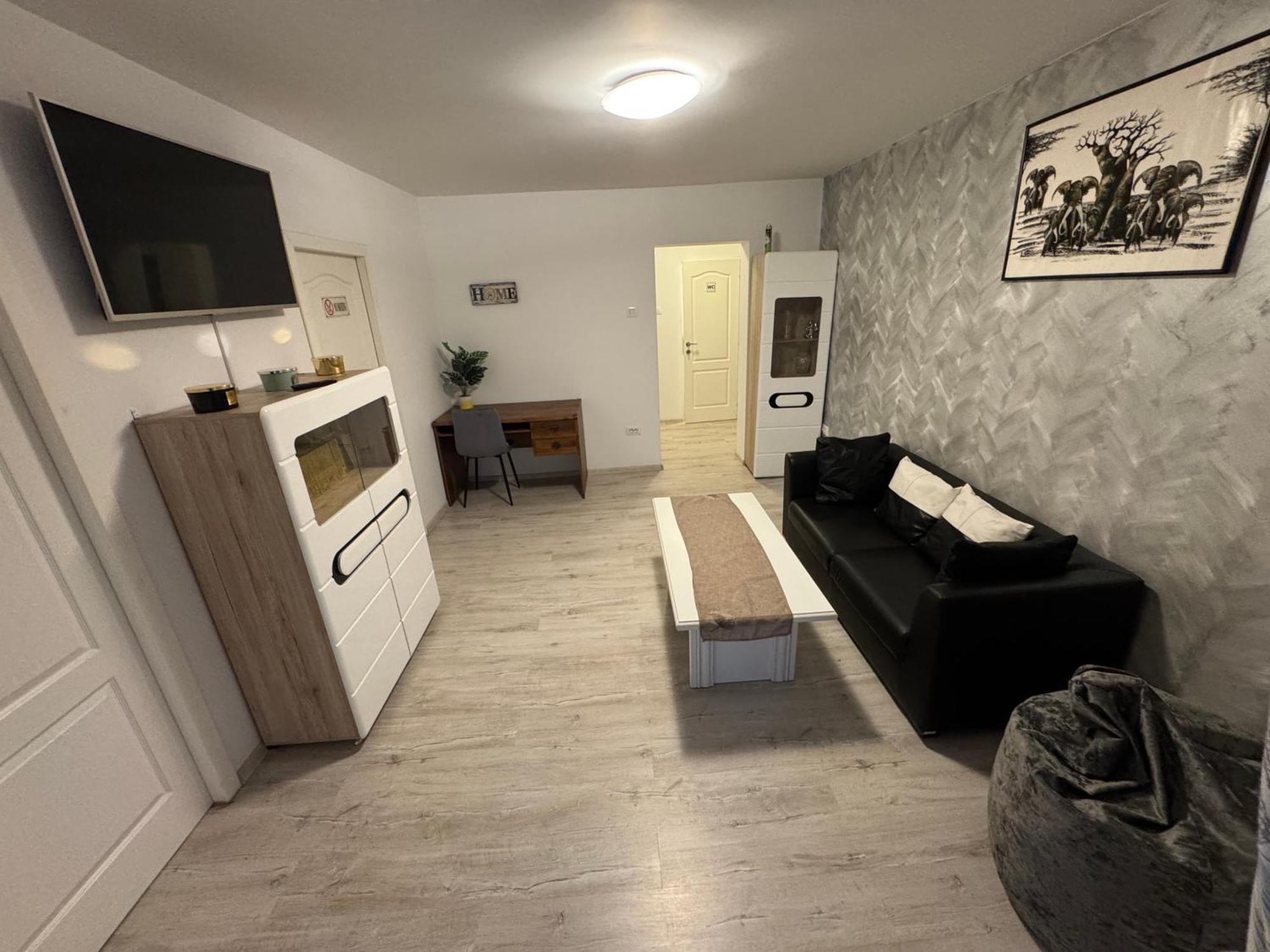Apartament Ultracentral Modern 1 피테슈티 외부 사진