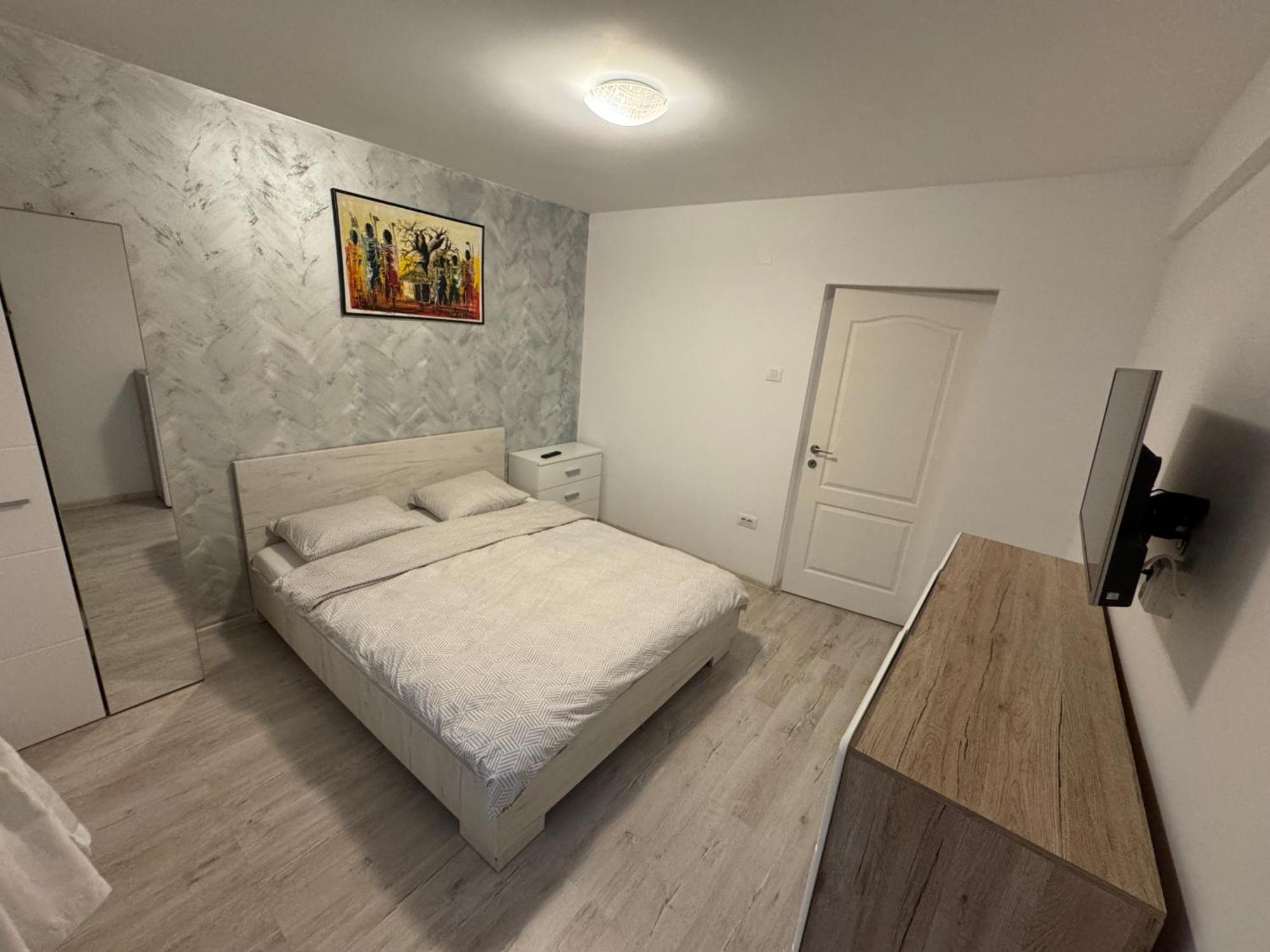 Apartament Ultracentral Modern 1 피테슈티 외부 사진